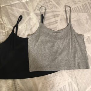 Set of 2 crop tops !